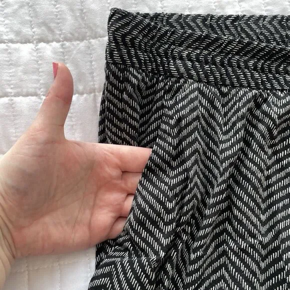 Old Navy Black Soft Pants Boho Print Ankle Cropped Lounge Bottoms Womens Size XL - Picture 5 of 11